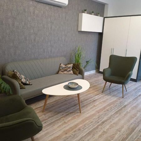 Aparthotel Grey House Zovuni Esterno foto