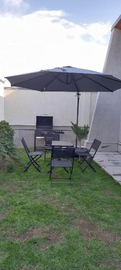 Aparthotel Grey House Zovuni Esterno foto
