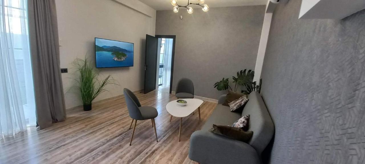 Aparthotel Grey House Zovuni Esterno foto