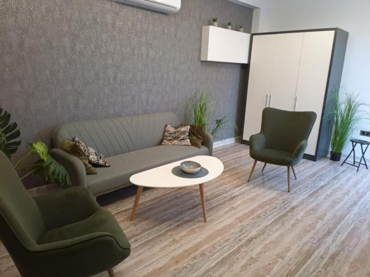 Aparthotel Grey House Zovuni Esterno foto